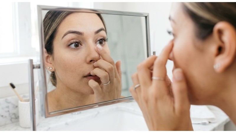 Do eyelash extensions damage your own eyelashes